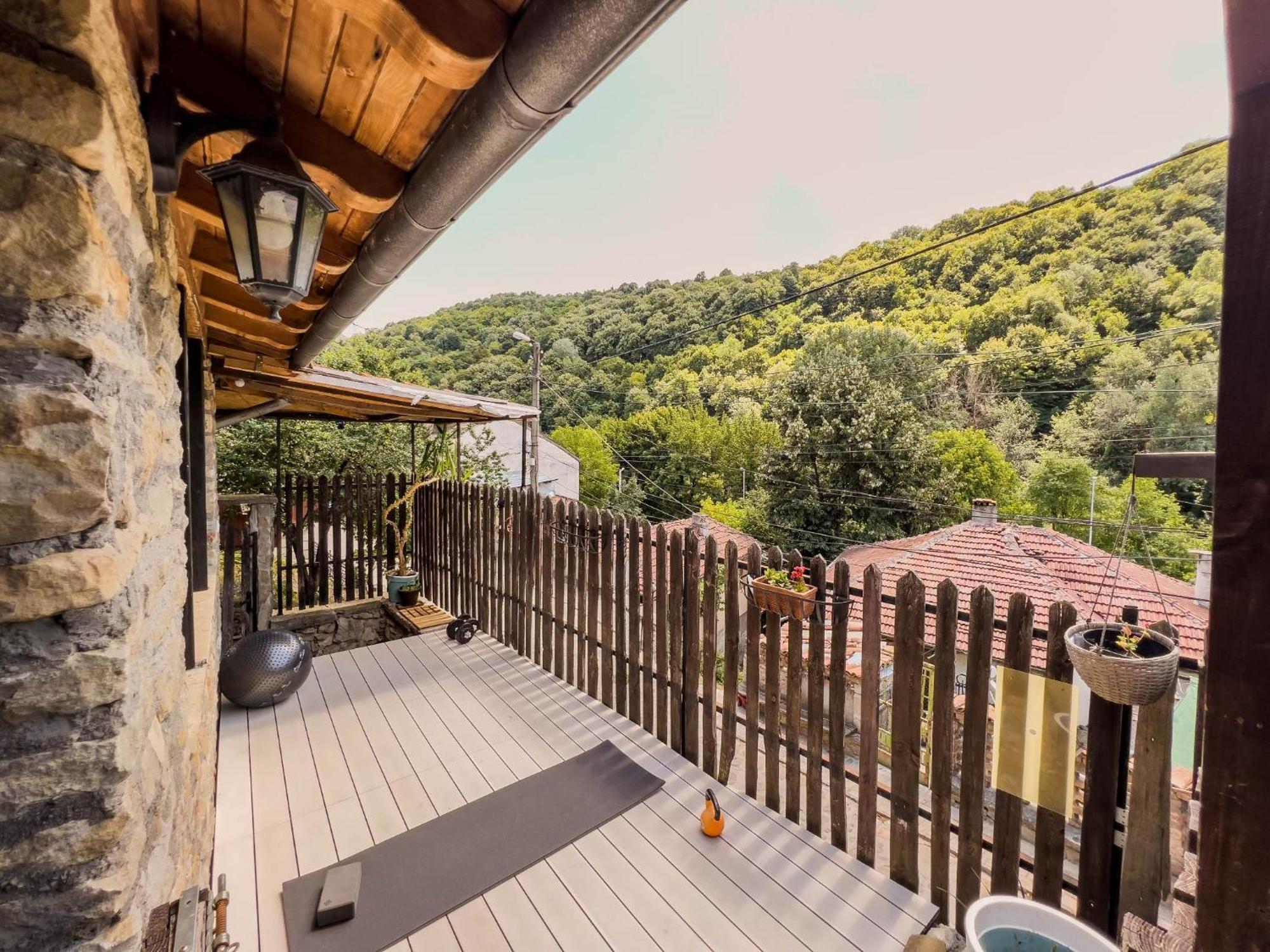 The Base- Balance Hub Hotel Veliko Tarnovo Exterior photo